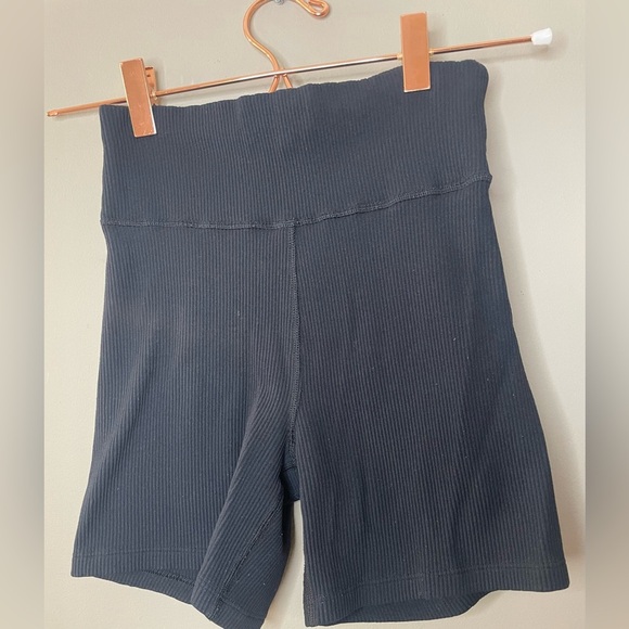 Abercrombie & Fitch Pants - Abercrombie & Fitch Soft A&F Collection Ribbed Biker Shorts Size S
